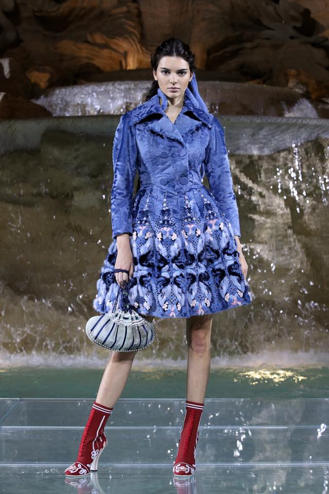 Fendi haute couture jesień-zima 2016/2017, fot. facebook.com/fendi