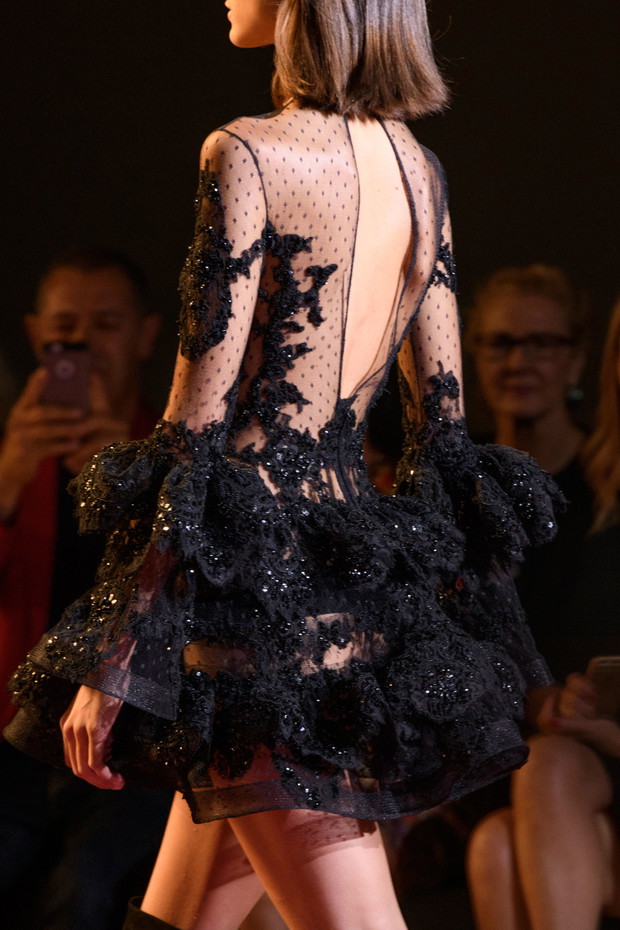 Zuhair Murad haute couture jesień-zima 2016/2017 - detale, fot. Imaxtree