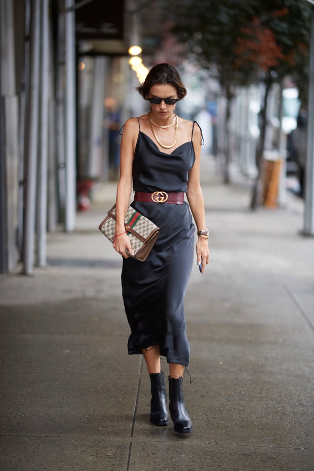 Street Style - New York Fashion Week September 2018 - Day 6