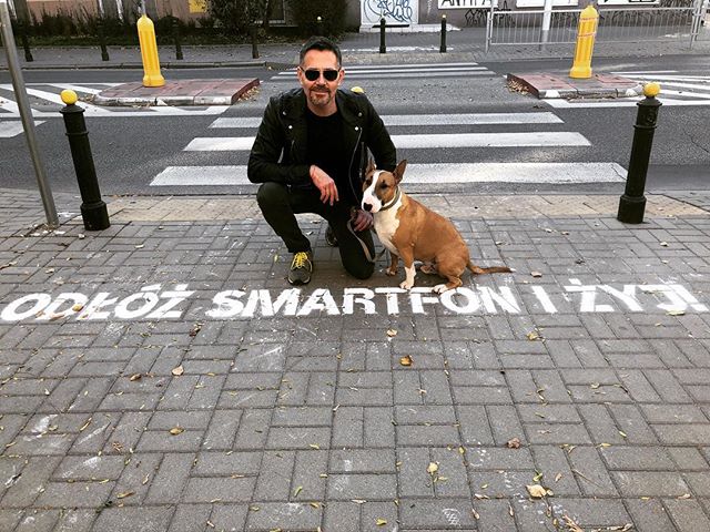 Odłóż smartfon i żyj