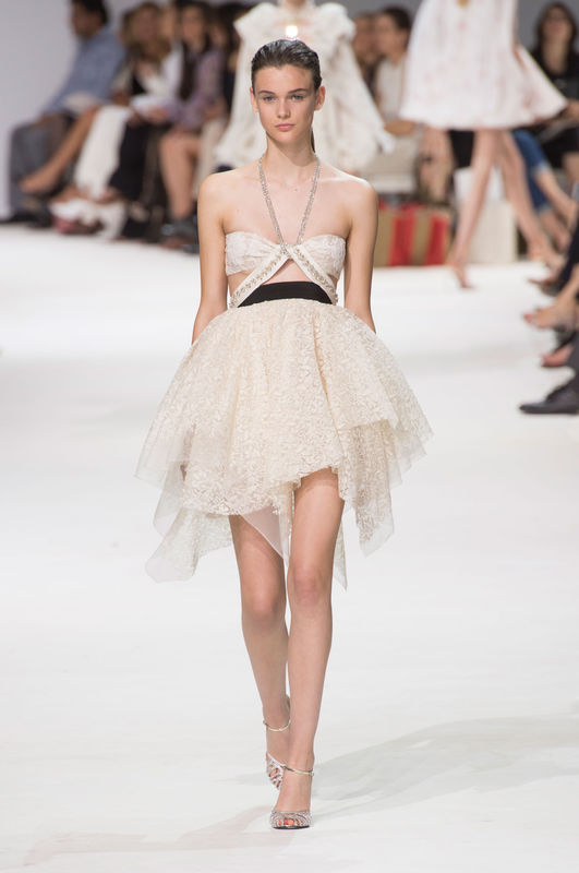 Suknie ślubne z pokazów haute couture jesień-zima 2016/2017, Giambattista Valli