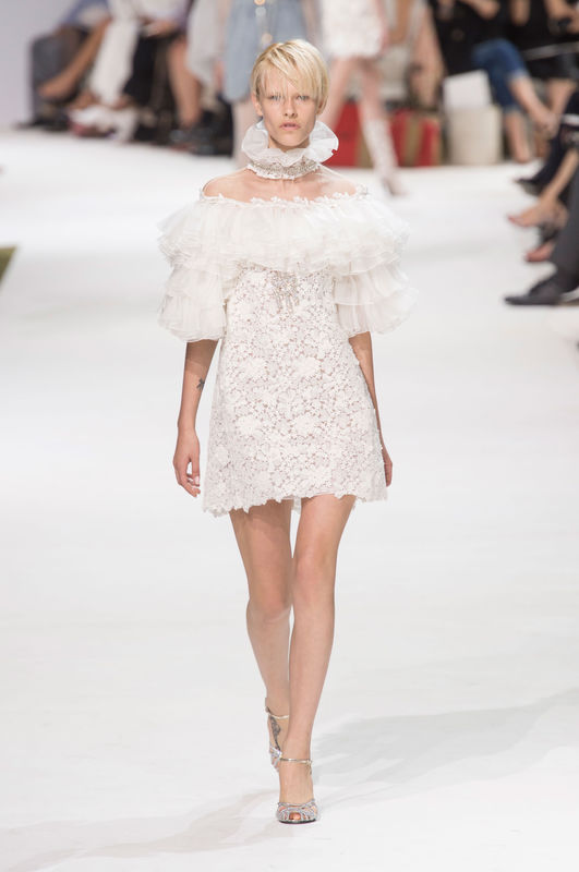 Suknie ślubne z pokazów haute couture jesień-zima 2016/2017, Giambattista Valli