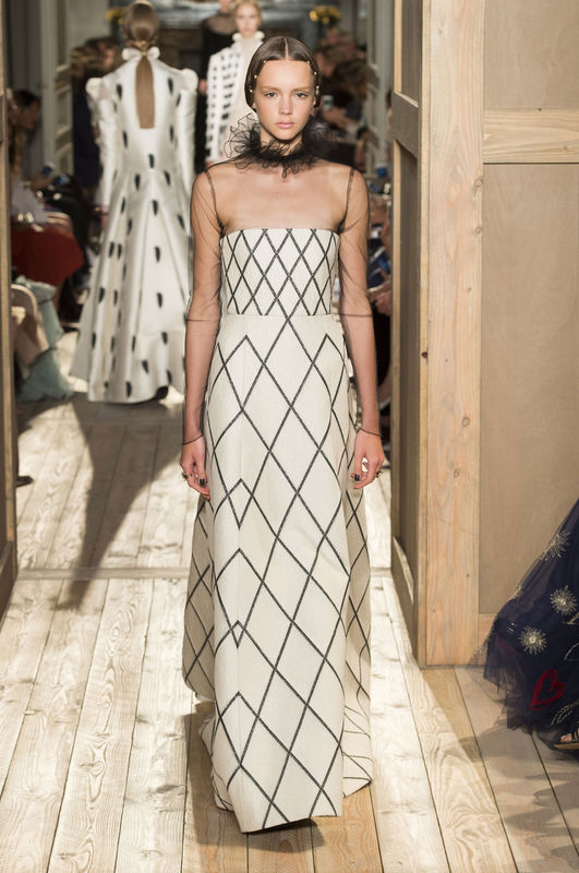 Suknie ślubne z pokazów haute couture jesień-zima 2016/2017, Valentino