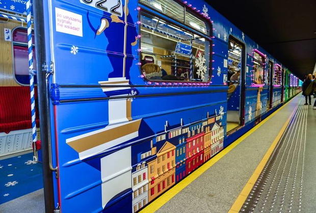 swiateczny-sklad-metro-warszawskie1-d8cb9fd