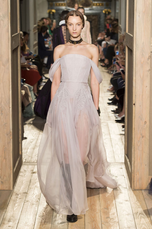 Suknie ślubne z pokazów haute couture jesień-zima 2016/2017, Valentino