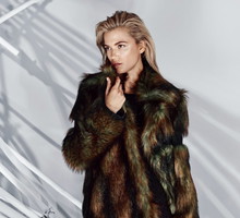 Kasia Struss w kampanii Simple jesień-zima 2016/2017