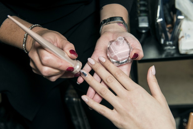 Długie paznokcie: pomysły na manicure