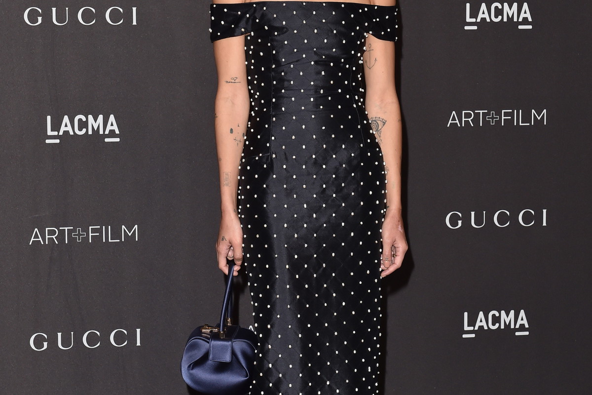 Zoe Kravitz w sukni Gabriela Hearst na gali LACMA
