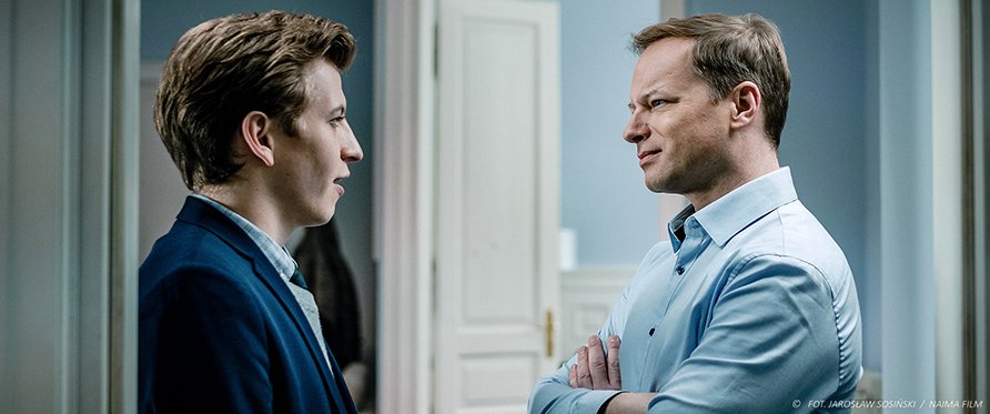 Kadr z filmu Sala samobójców. Hejter.