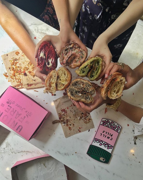The Red Velvet Croissant - nowe modne śniadanie na Instagramie