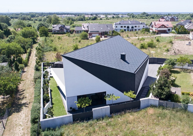 dom-trojkatny-projekt-marcin-tomaszewski-reform-architekt6-2e9a6e5