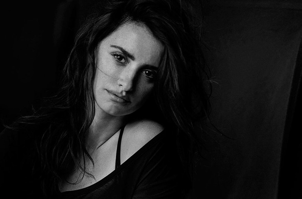 kalendarz-pirelli-2017-gwiazdy-zamiast-modelek-penelope-cruz-a57801d