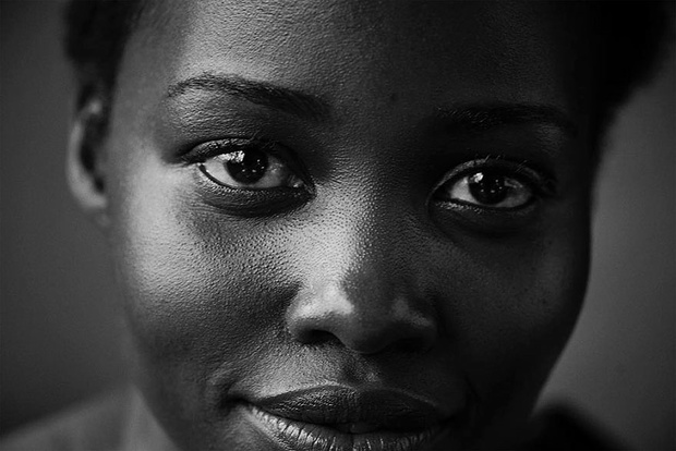 kalendarz-pirelli-2017-gwiazdy-zamiast-modelek-lupita-nyong-o-c589682