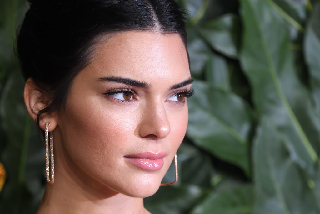 Kendall Jenner otwarcie mówi o swoim problemie z trądzikiem. Jednak internauci nie są zadowoleni z jej kampanii dla Proactiv