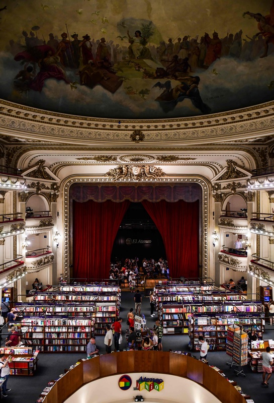 Ksi?garnia w starym teatrze w Buenos Aires