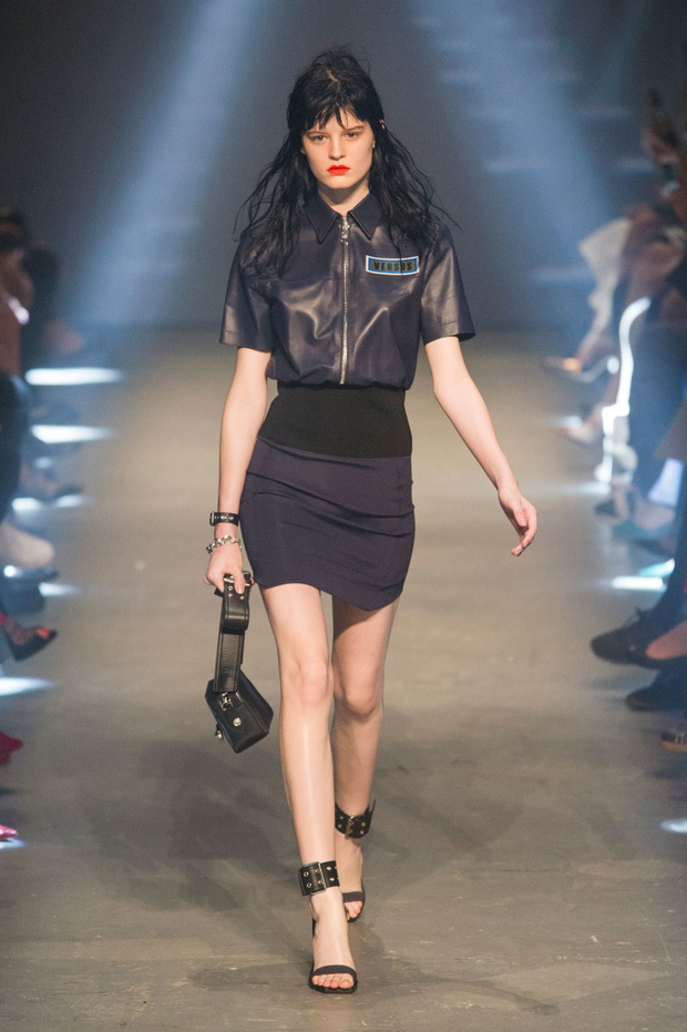 versus-versace-wiosna-lato-201720-e59fcde