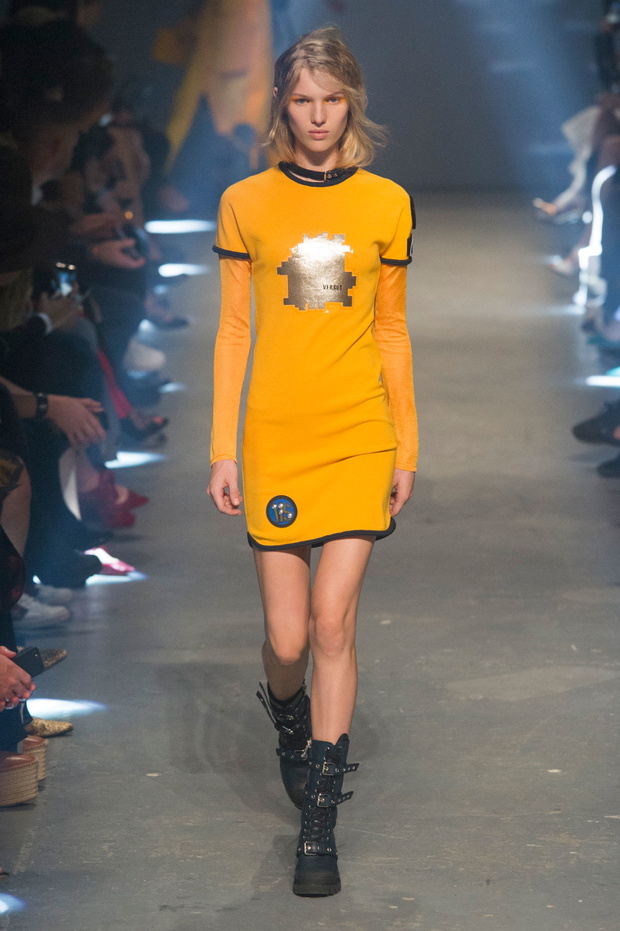 versus-versace-wiosna-lato-201726-ded8ec5
