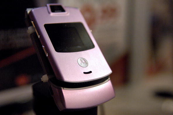 Słynna Motorola Razr powraca! Pamiętacie kultowy telefon z klapką?