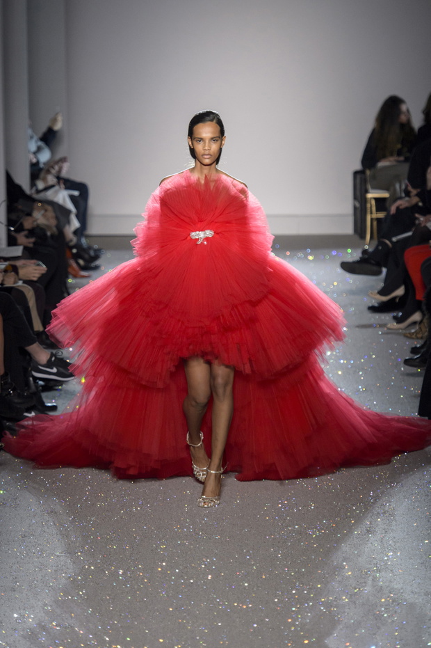 giambattista-valli-ss1949-4a831a8