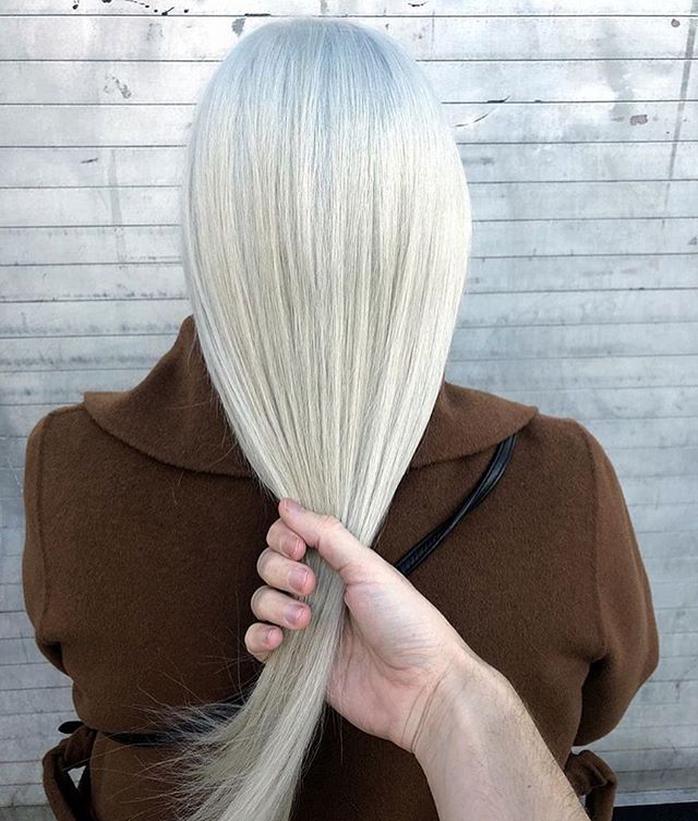 Chłodny blond