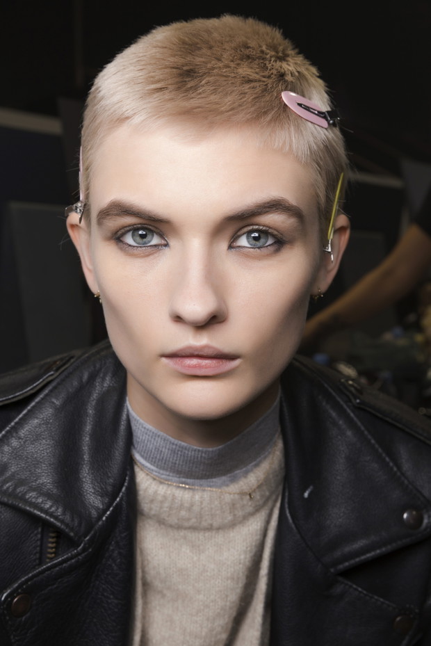 Modna fryzura trendy wiosna-lato 2019