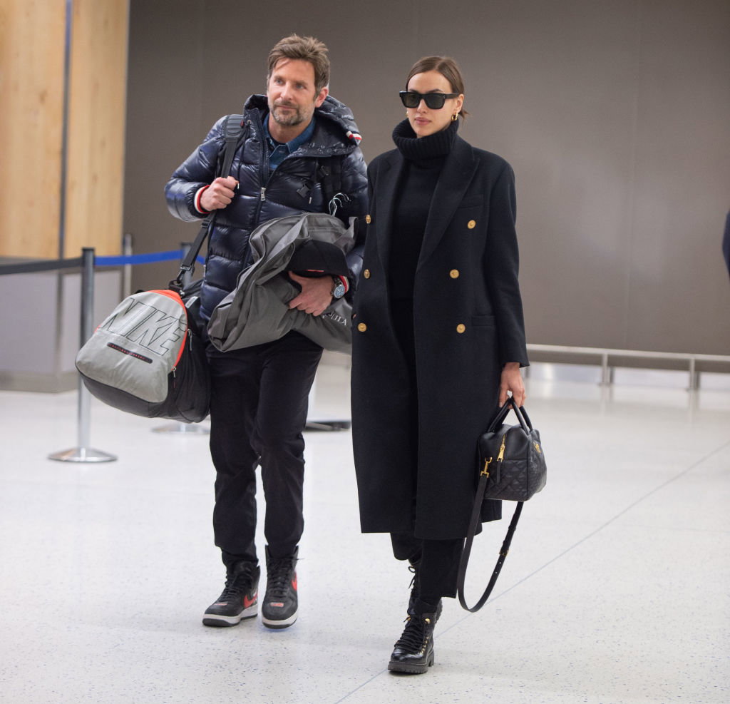 Irina Shayk w płaszczu Versace [ELLE Spy]
