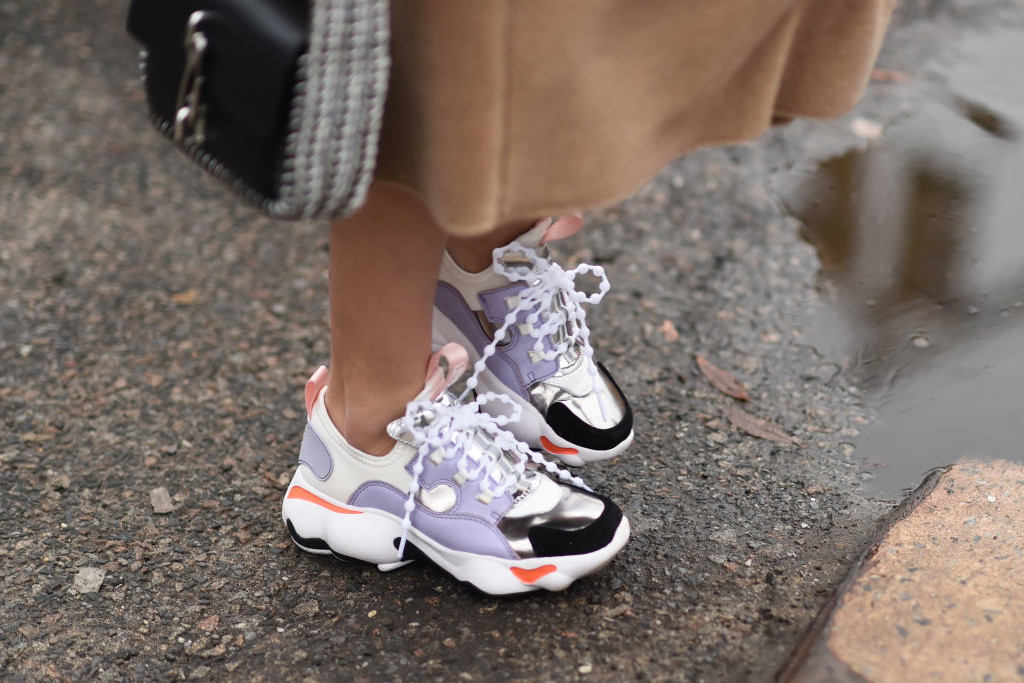 5 modeli sneakersów, które będą hitem tej wiosny
