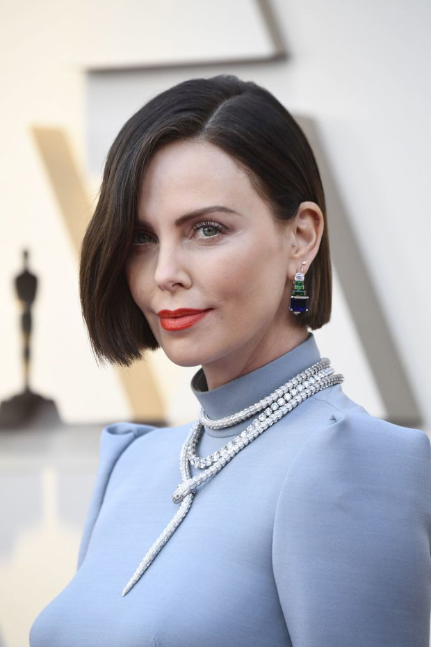Fryzury i makijaże gwiazd na Oscarach 2019