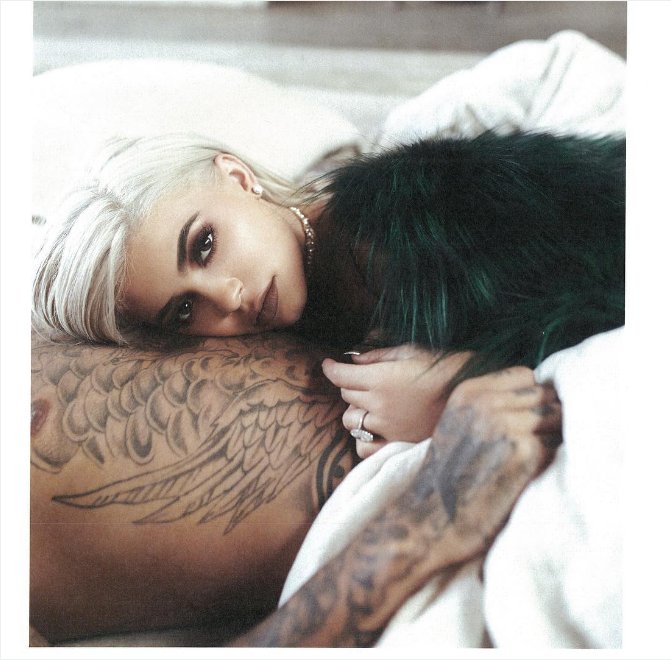 The Kylie Shop - nowy biznes Kylie Jenner!