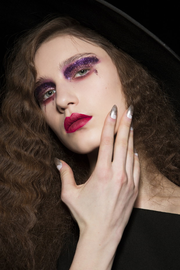 Manicure na sylwestra 2016/2017, Charlotte Olympia