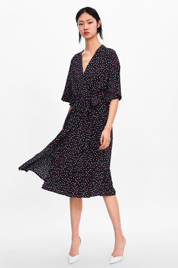 Kopertowa sukienka w kropki - Zara, 199 zł