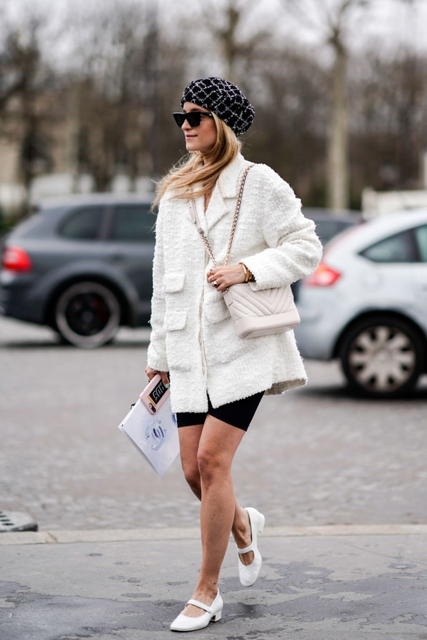 Street Style - Paris Fashion Week Womenswear Fall/Winter 2019/2020 : Day Nine