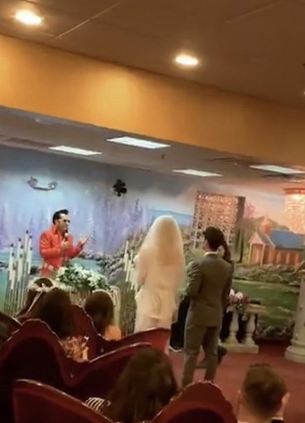 Joe Jonas i Sophie Turner wzięli ślub. W kaplicy w Las Vegas!