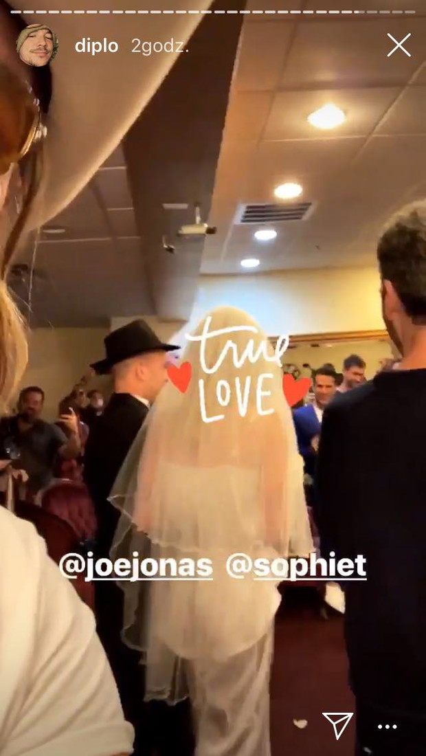 Joe Jonas i Sophie Turner wzięli ślub.