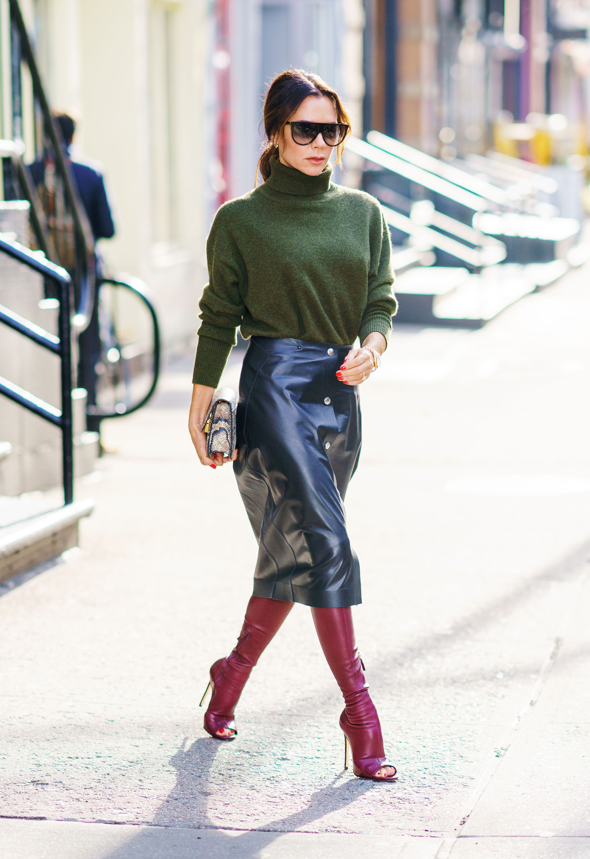 Victoria Beckham w butach odkrywających palce