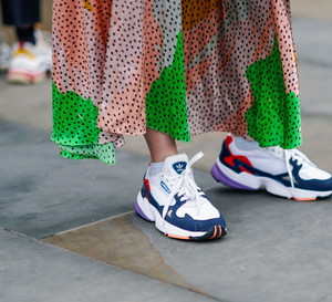 sneakersy street fashion