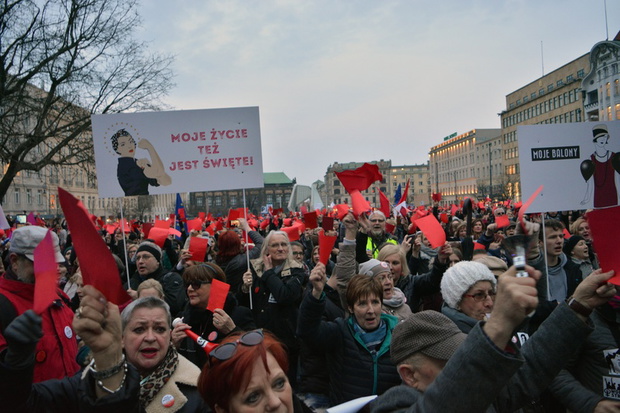Mi?dzynarodowy Strajk Kobiet w Poznaniu