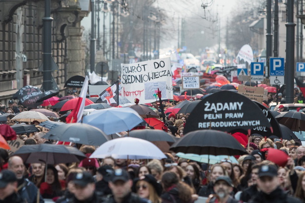 Mi?dzynarodowy Strajk Kobiet w Krakowie