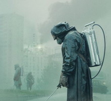 Twórca serialu "Czarnobyl" apeluje do widzów. O co chodzi? O robienie sobie selfie!
