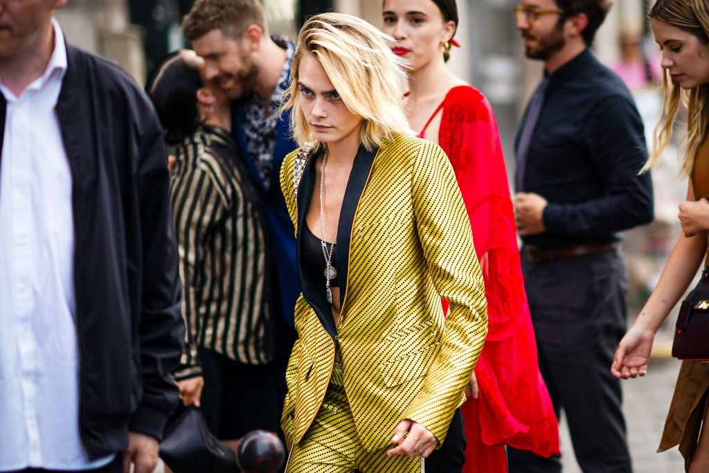 Cara Delevingne na ślubie Zoe Kravitz [ELLE Spy]