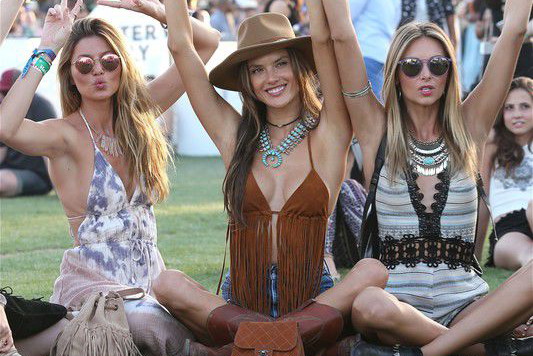 Coachella pozywa Urban Outfitters, fot. East News