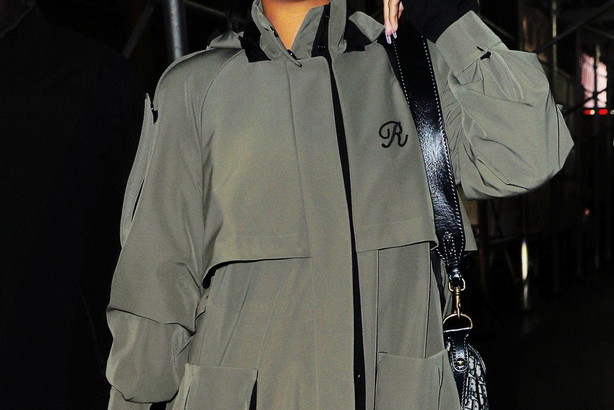 Rihanna w czapce MISBHV!