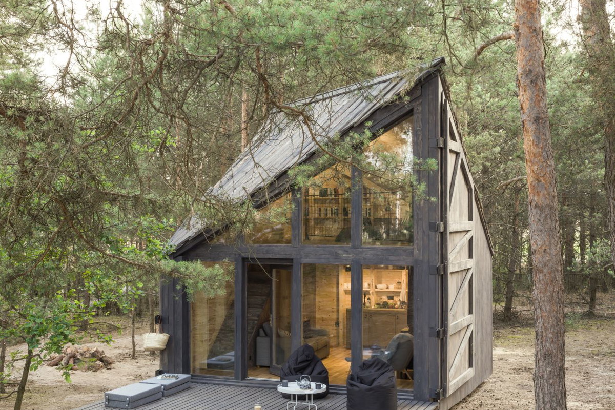 Bookworm Cabin w Adelinie