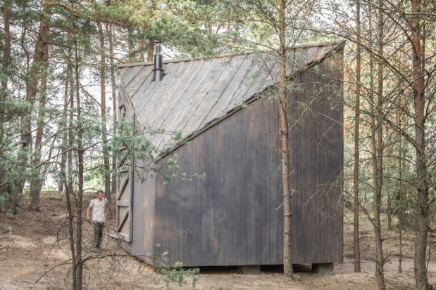 bookworm-cabin-w-adelinie4-ea1896b