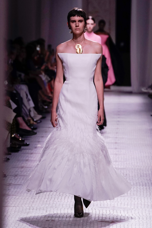 Givenchy : Runway - Paris Fashion Week - Haute Couture Fall/Winter 2019/2020