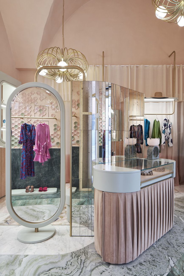pink-closet-rozowy-butik-w-palazzo-avino-projekt-cristina-celestino3-380c7f9