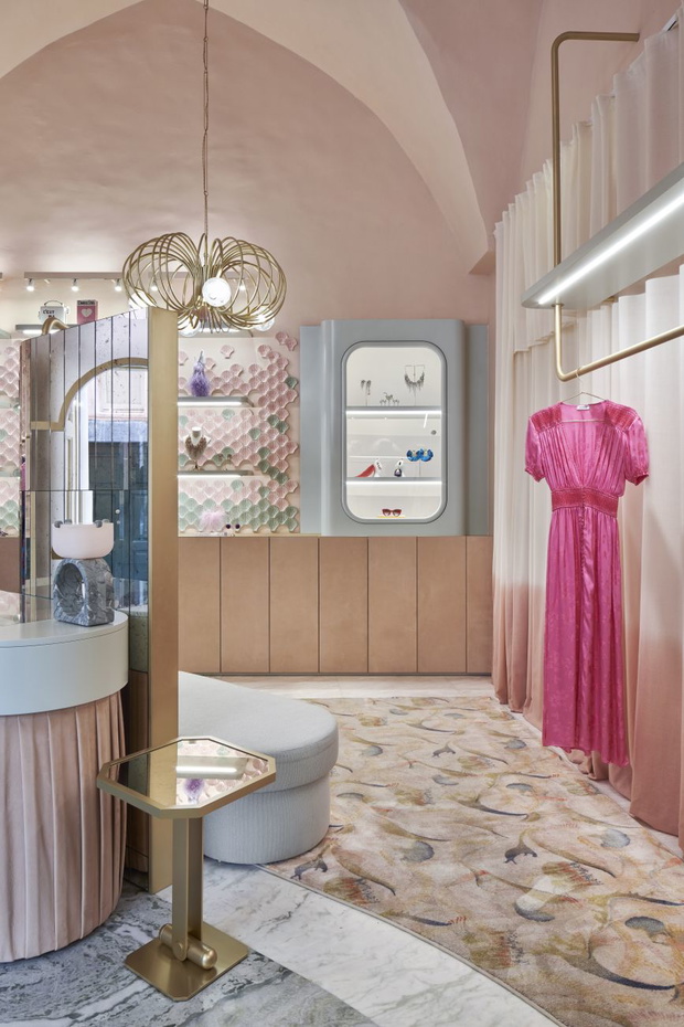 pink-closet-rozowy-butik-w-palazzo-avino-projekt-cristina-celestino8-8388c93