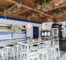 Pizza bar „Przyjemność”, projekt: Adam Wierciński