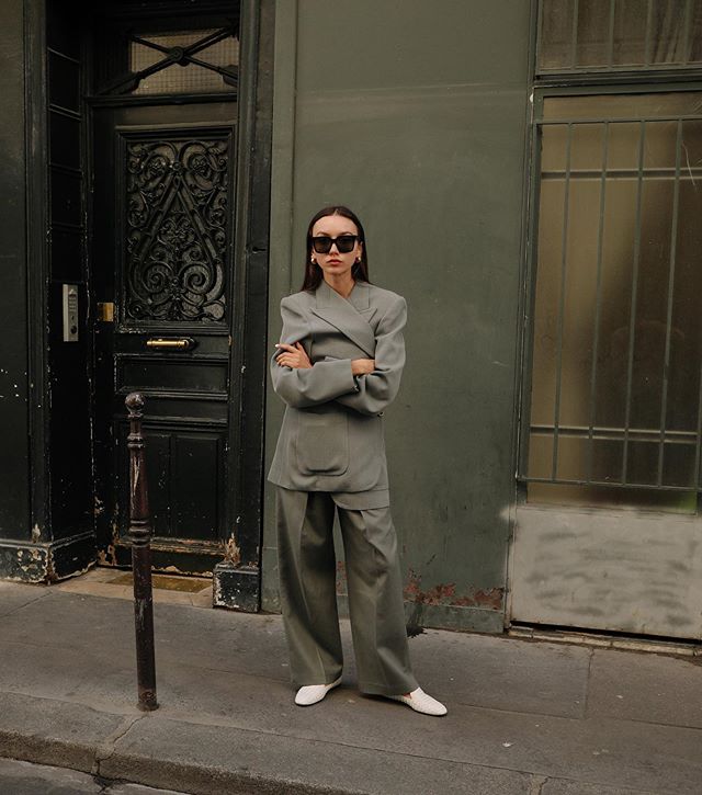 @beatrice.gutu w modnym garniturze na jesień 2019