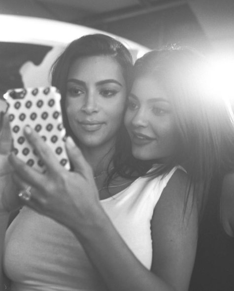Kylie Jenner i Kim Kardashian, 05